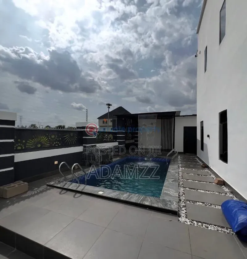 4bdrm Duplex in Enugu for sale in Enugu