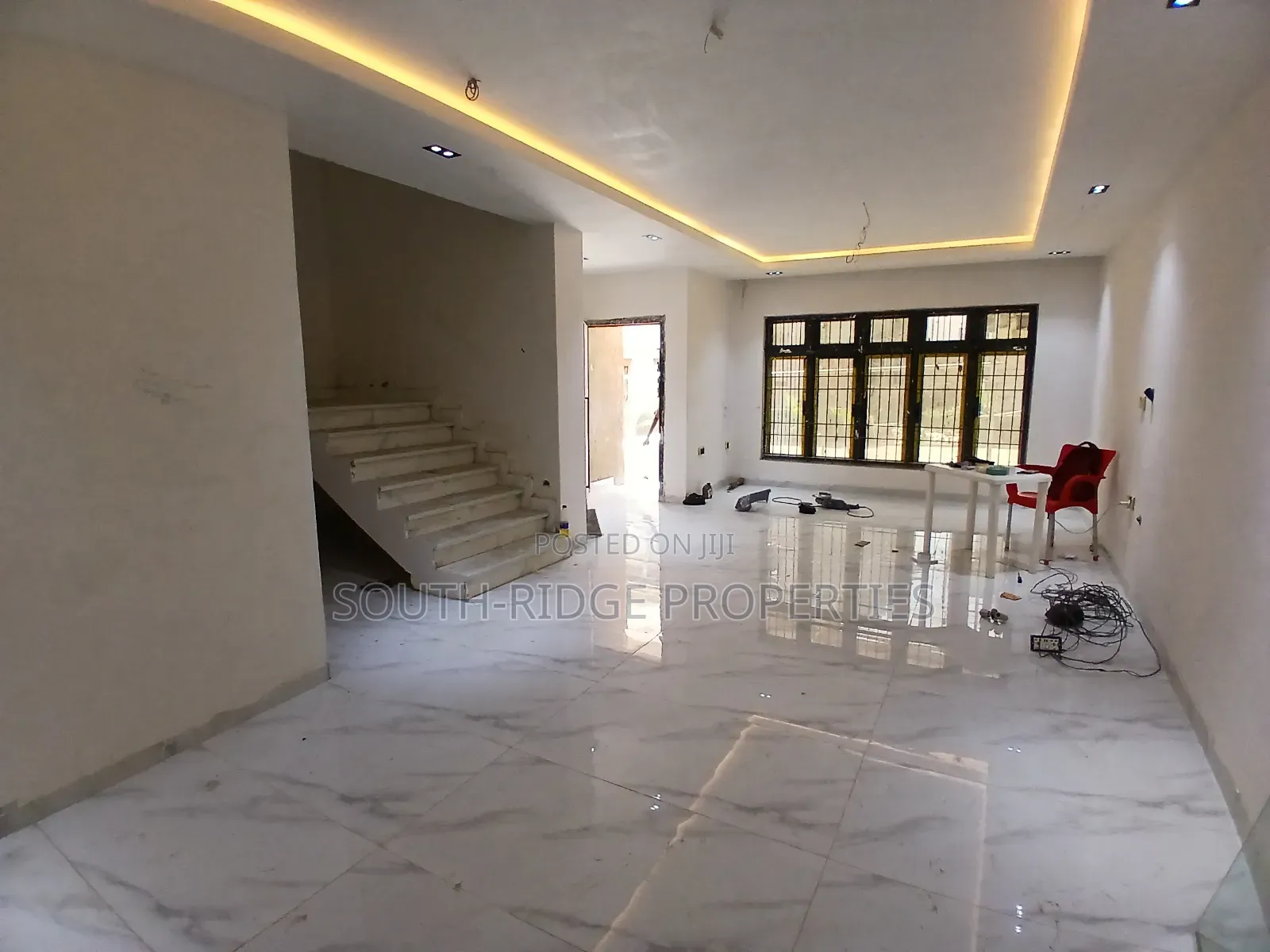 6bdrm Townhouse/Terrace in Wuye for Sale in Wuye