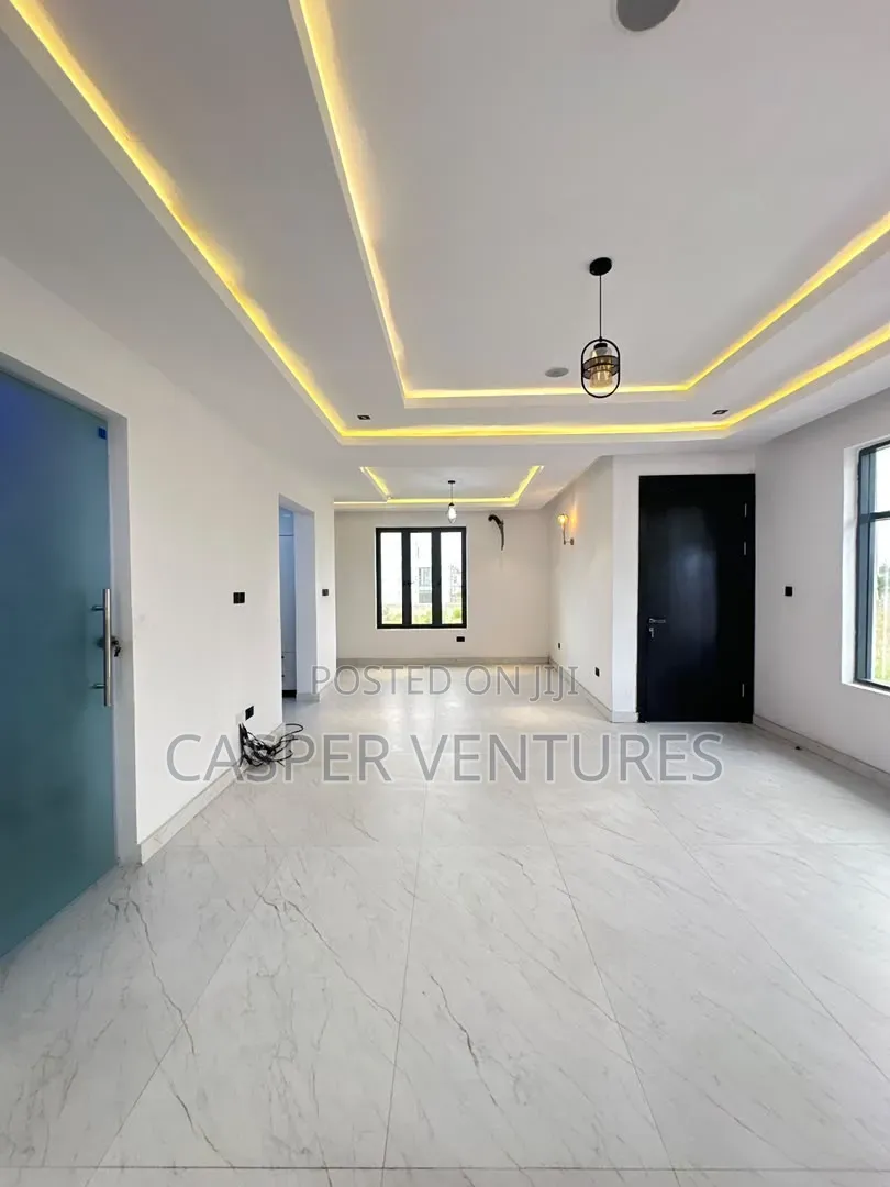 5bdrm Duplex in Royal Garden Estate, Ado / Ajah for sale in Ado / Ajah