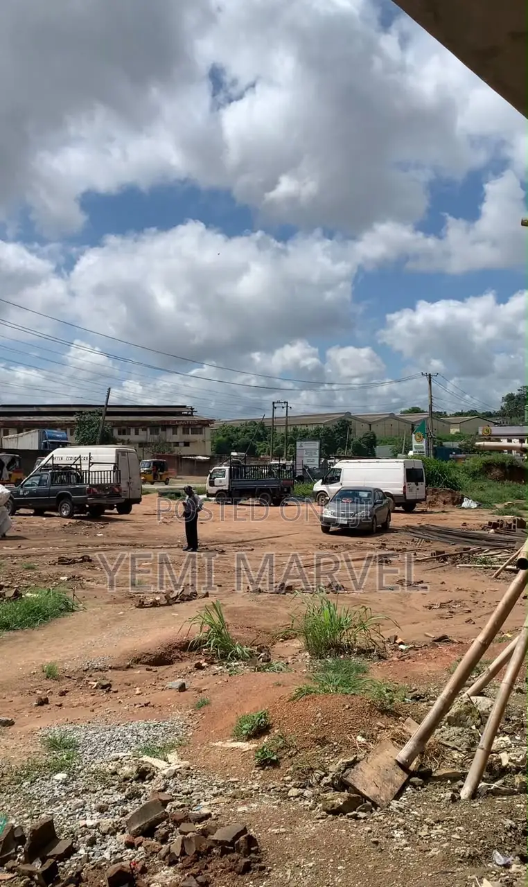 Newly Built Shops Available for Sale at New Garage, Facing the Road in Akala Express