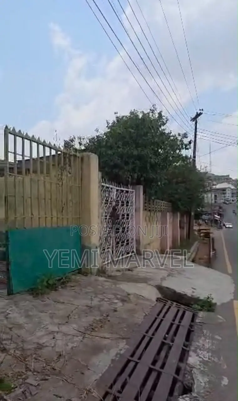 Fully Fenced and Gated 1,343sqm Prime Commercial Land With C of O in Adamasingba