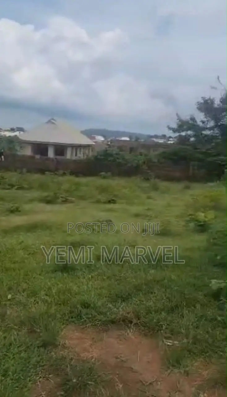 Fenced and Gated 911sqm of Land With C of O at Quarry, Asunle Road in Akala Express