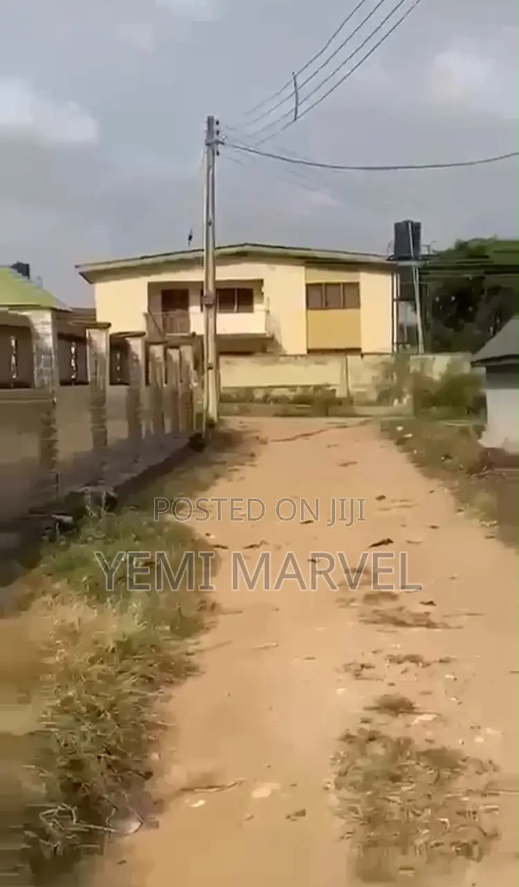 958sqm Corner Piece Land With C of O at Johnson Awe, Oluyole, Ibadan in Oluyole