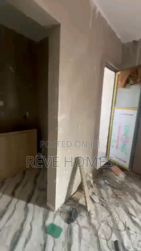 Mini Flat in Fola Agoro for rent in Fola Agoro