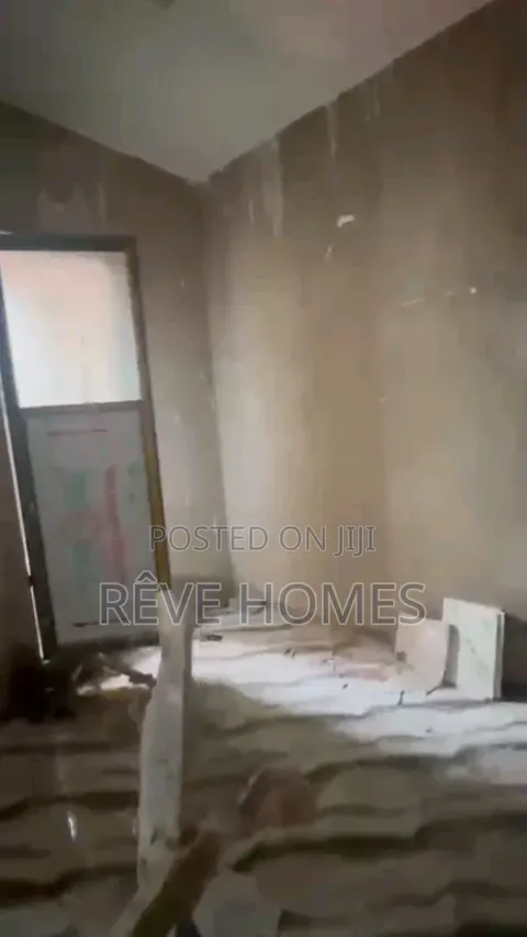 Mini Flat in Fola Agoro for rent in Fola Agoro