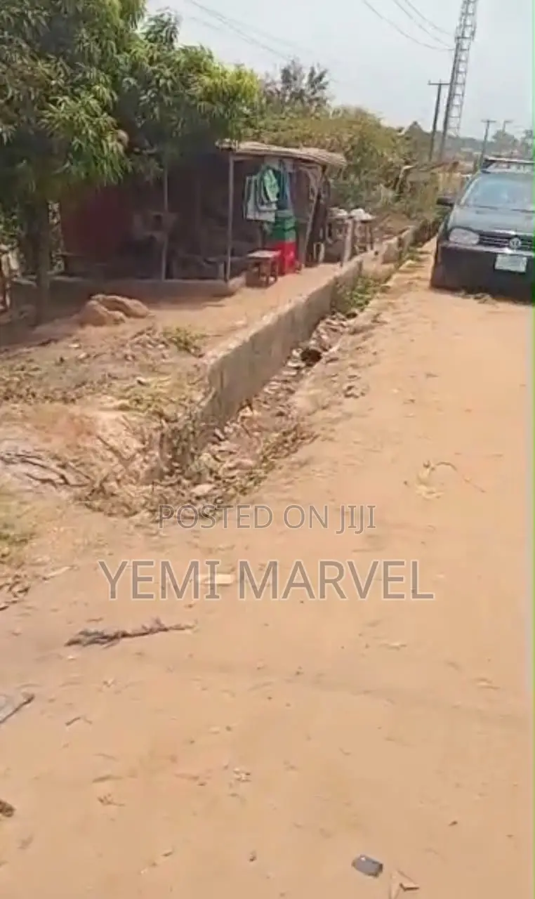 10acres of Commercial Land at Podo Along New Garage, Ibadan in Odo Ona
