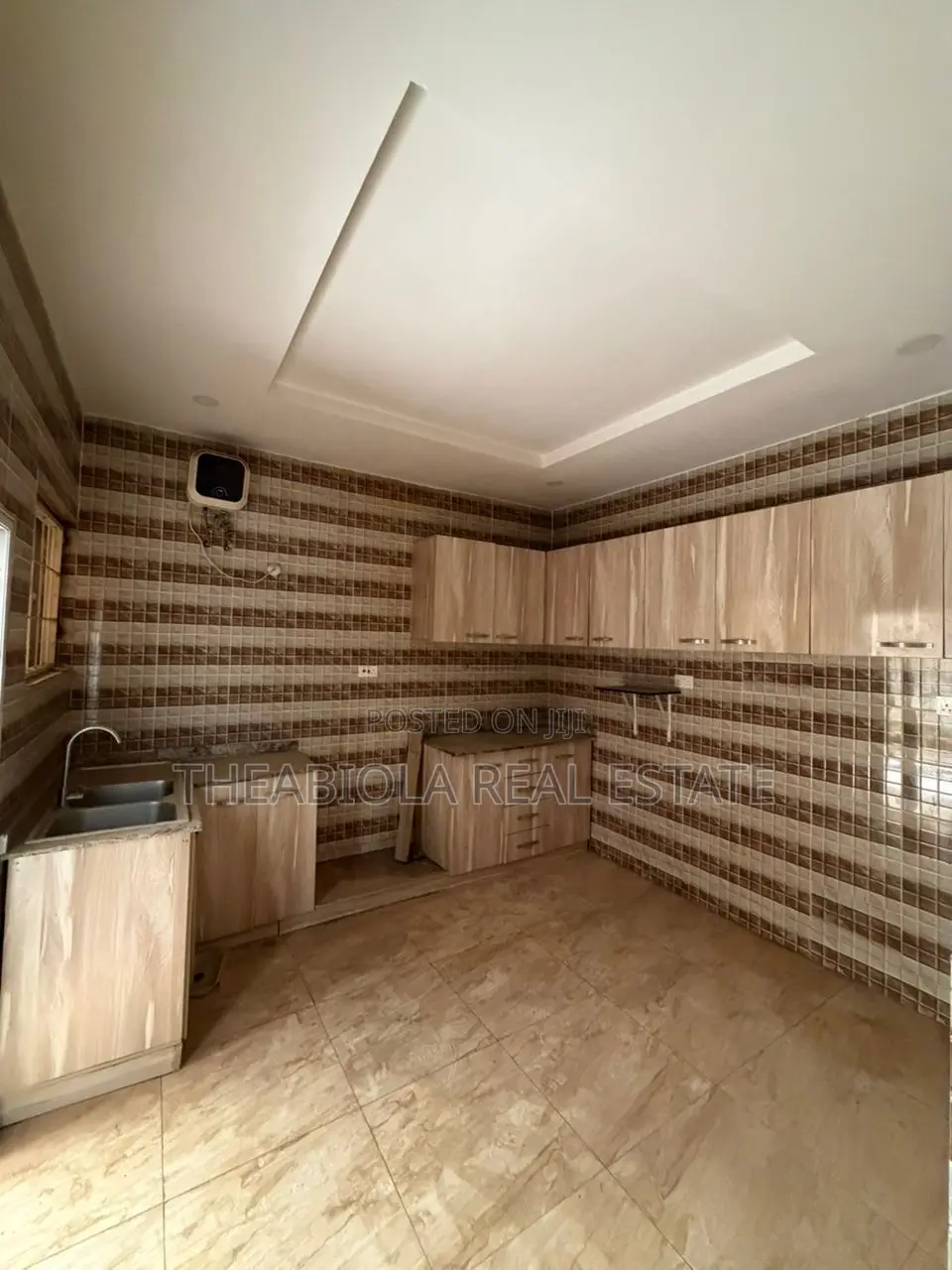 5bdrm Townhouse / Terrace in Guzape, Abuja for rent in Guzape District