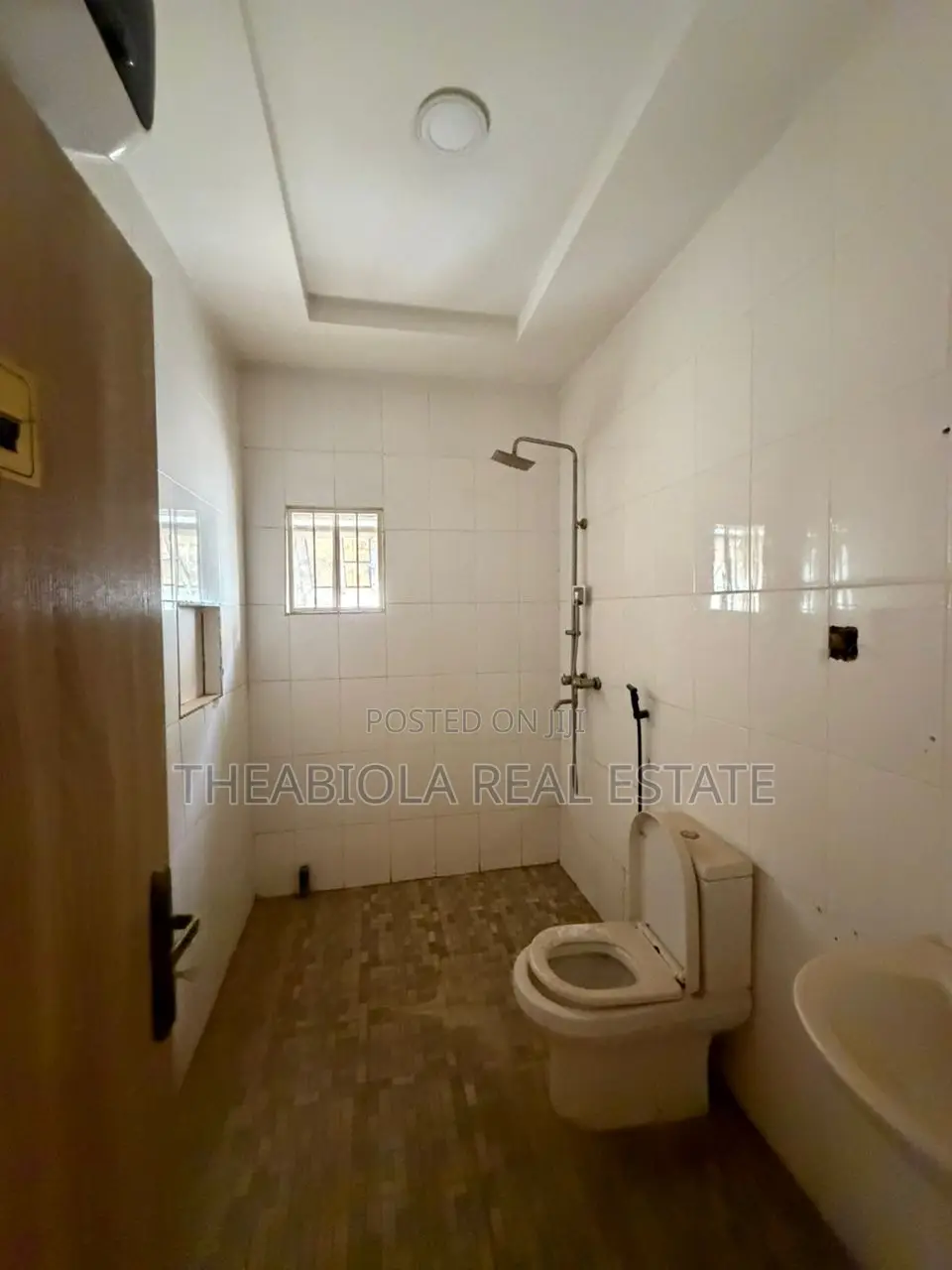 5bdrm Townhouse / Terrace in Guzape, Abuja for rent in Guzape District