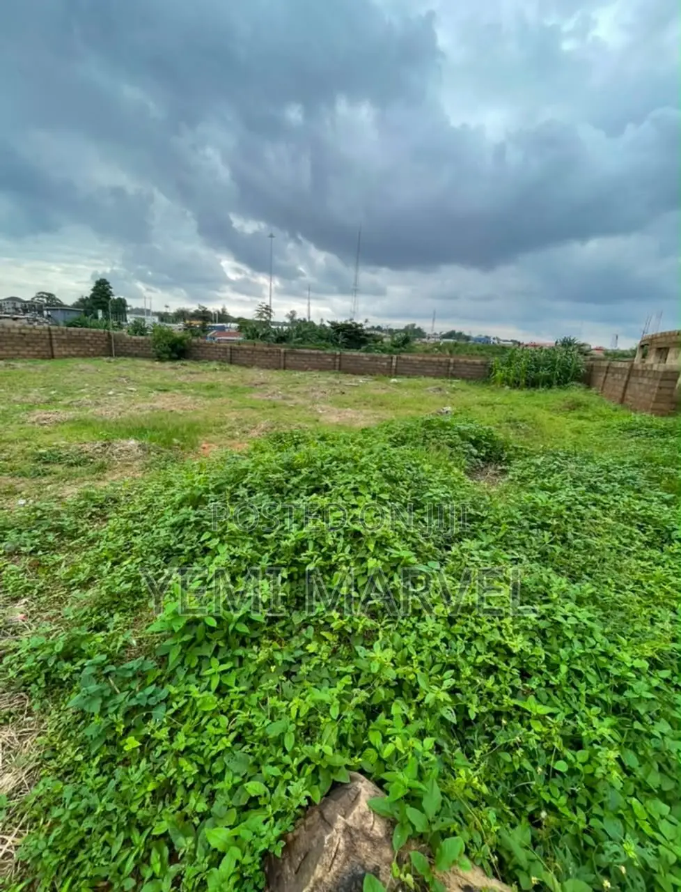 735sqm of Mixed Used Land at Adeojo Estate, Old Ife Road With a CofO. in Iwo Road