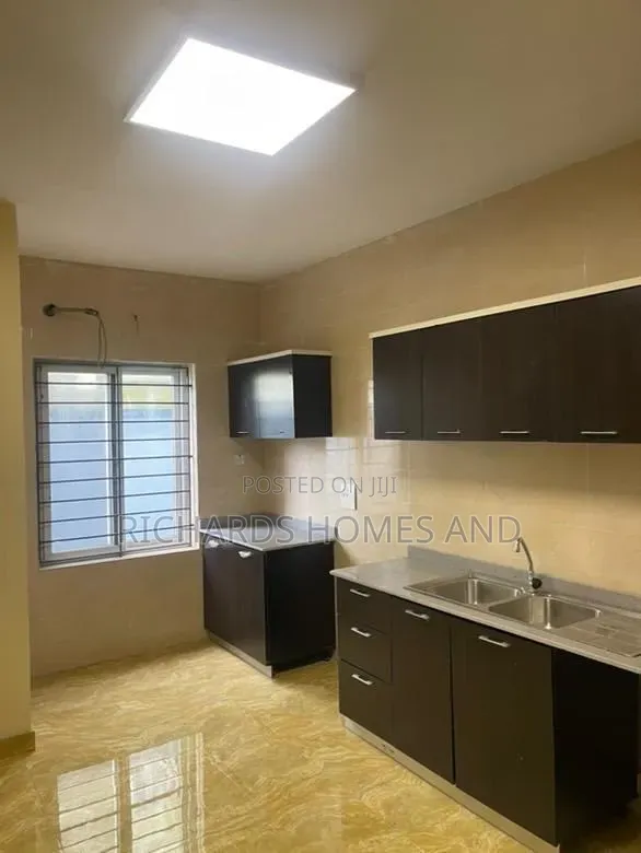 4bdrm Duplex in U3 Estate Lekki for rent in Lekki Phase 1