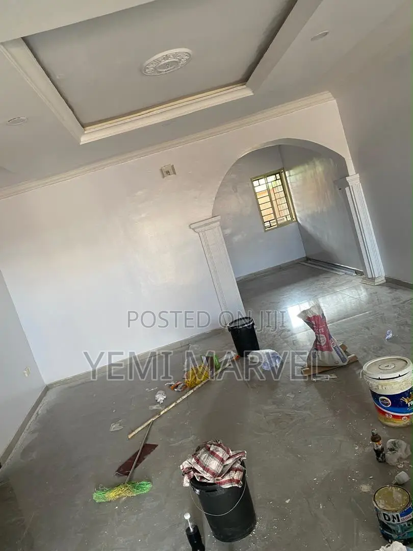 3bdrm Block of Flats in Hassan Block’S, for rent in Akala Express
