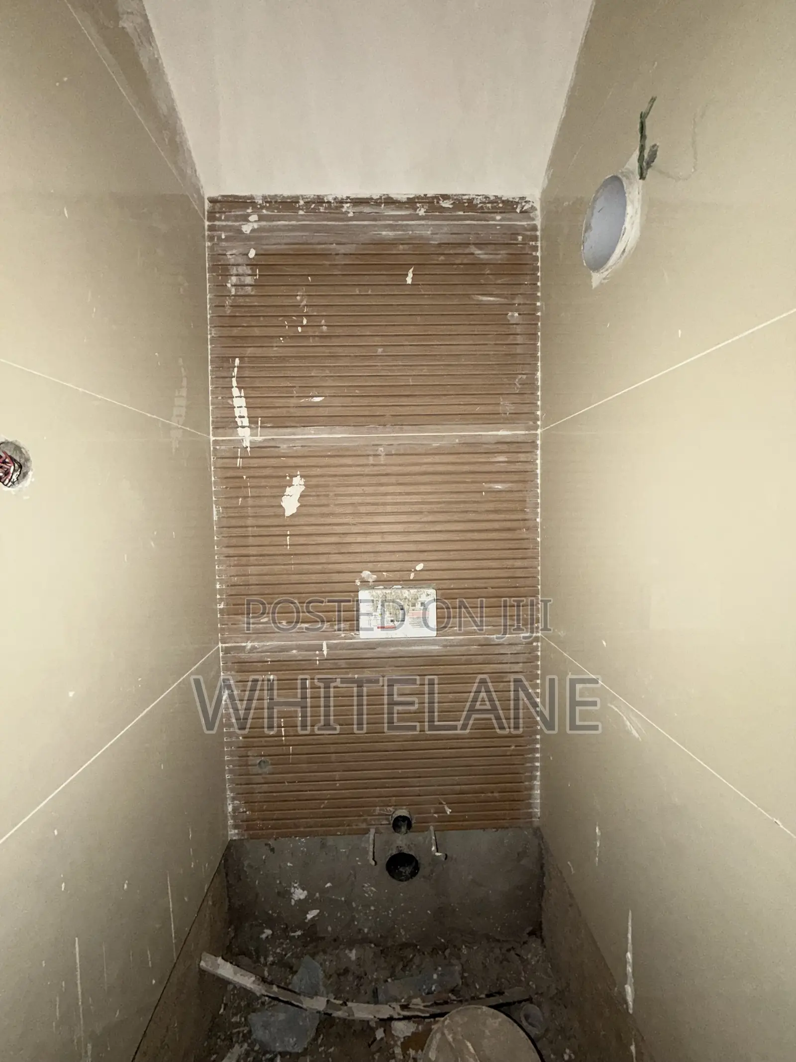 5bdrm Duplex in Guzape District for sale in Guzape District