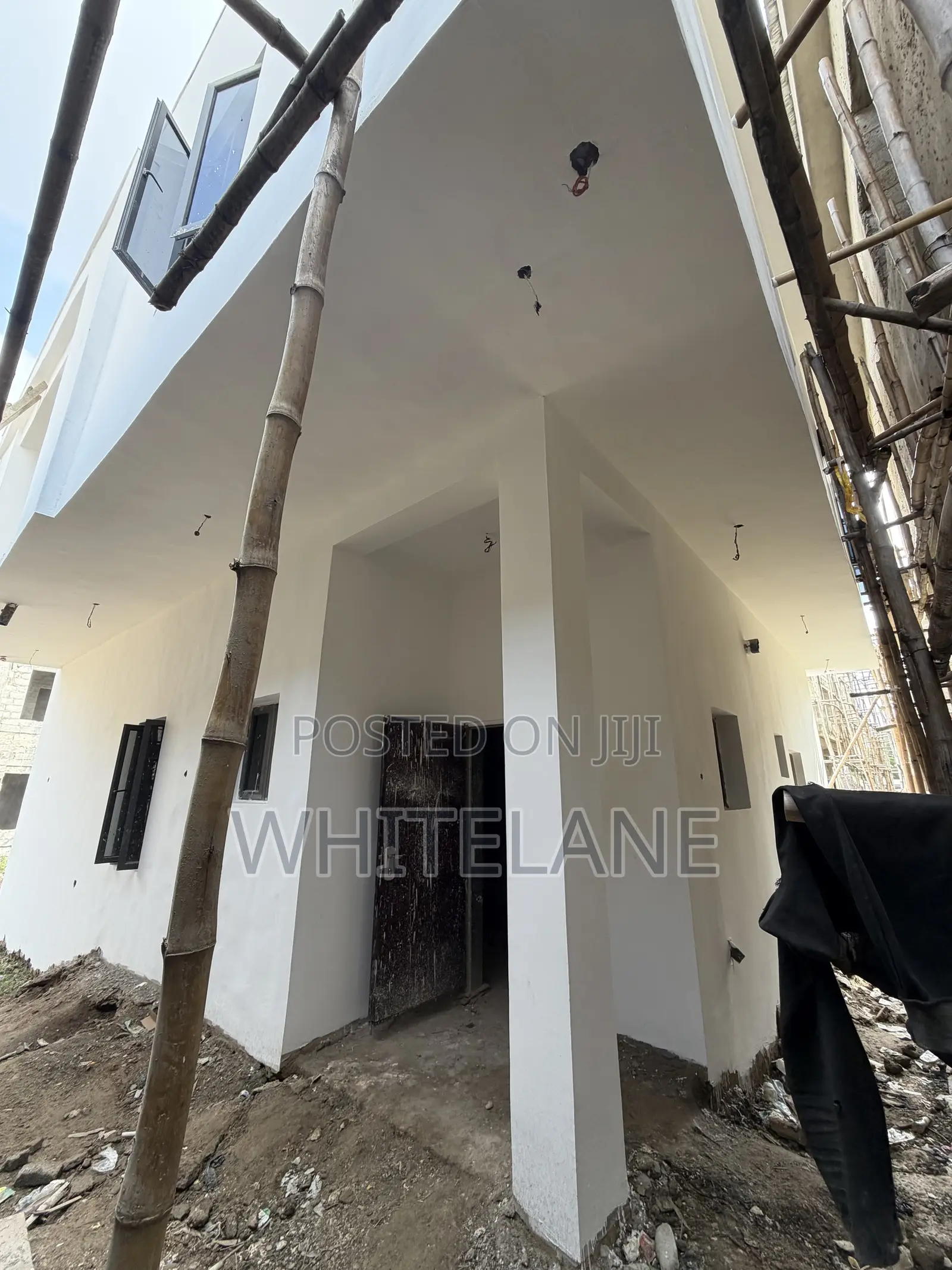 5bdrm Duplex in Guzape District for sale in Guzape District
