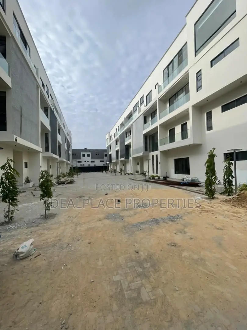 4bdrm Duplex in Ikate for sale in Ikate