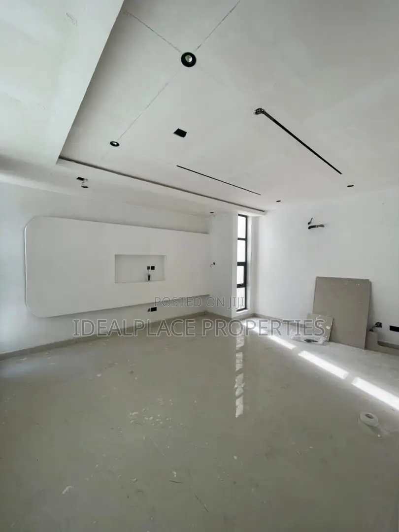 4bdrm Duplex in Ikate for sale in Ikate
