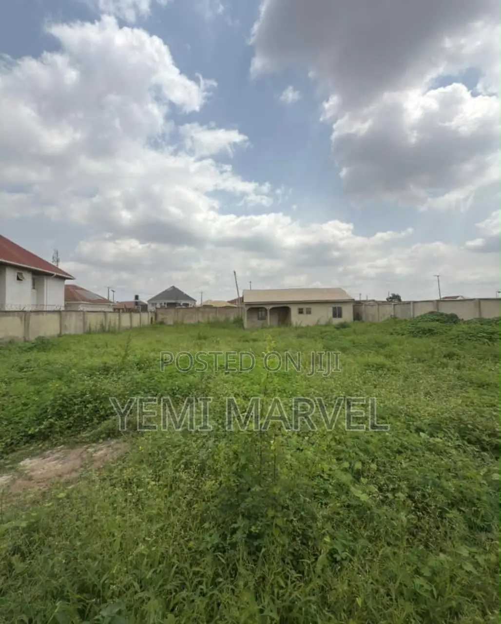 985sqm Complete Dry Land With a Small Structure at Kolapo Ishola GRA in Akobo