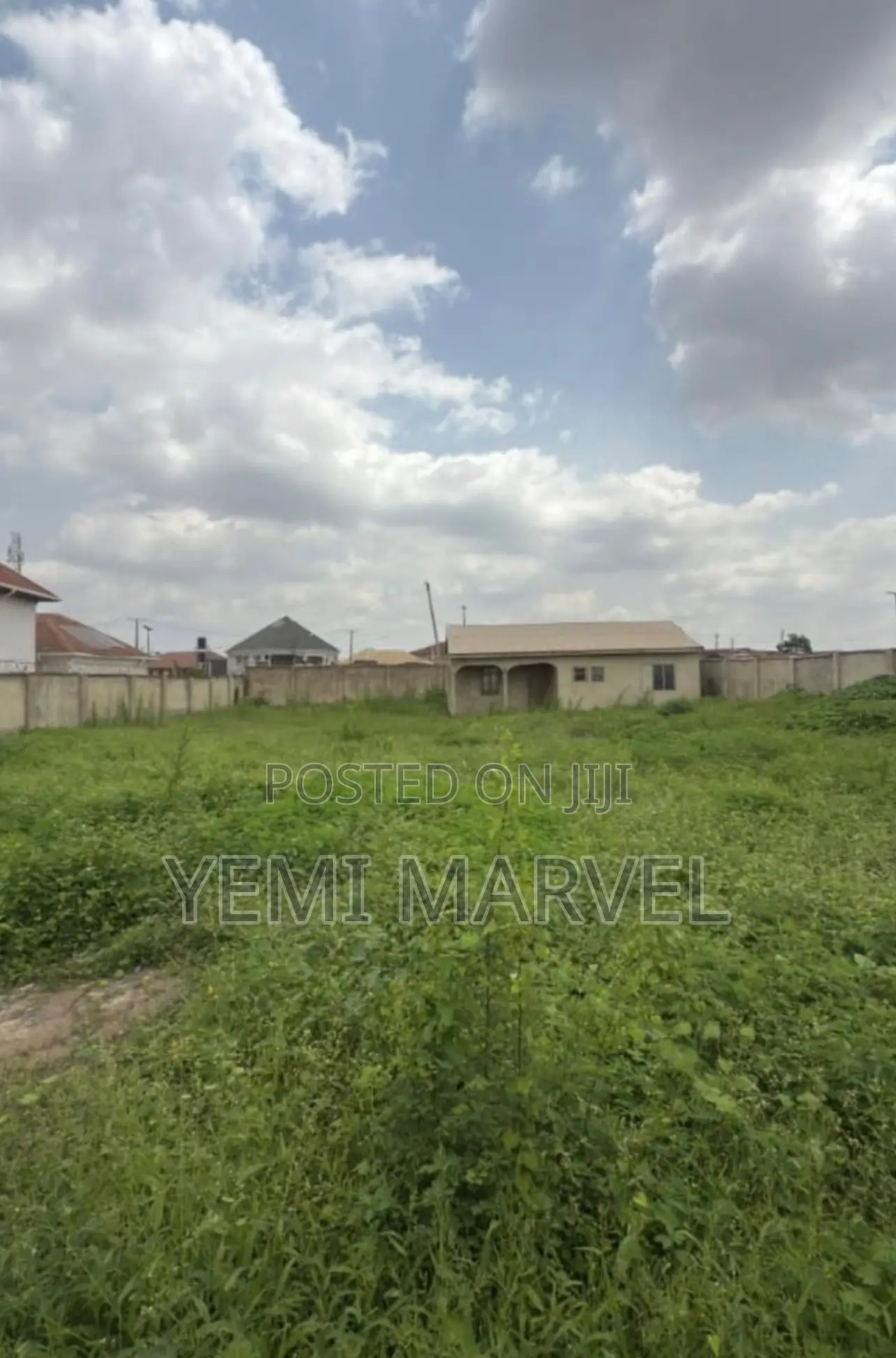 985sqm Complete Dry Land With a Small Structure at Kolapo Ishola GRA in Akobo