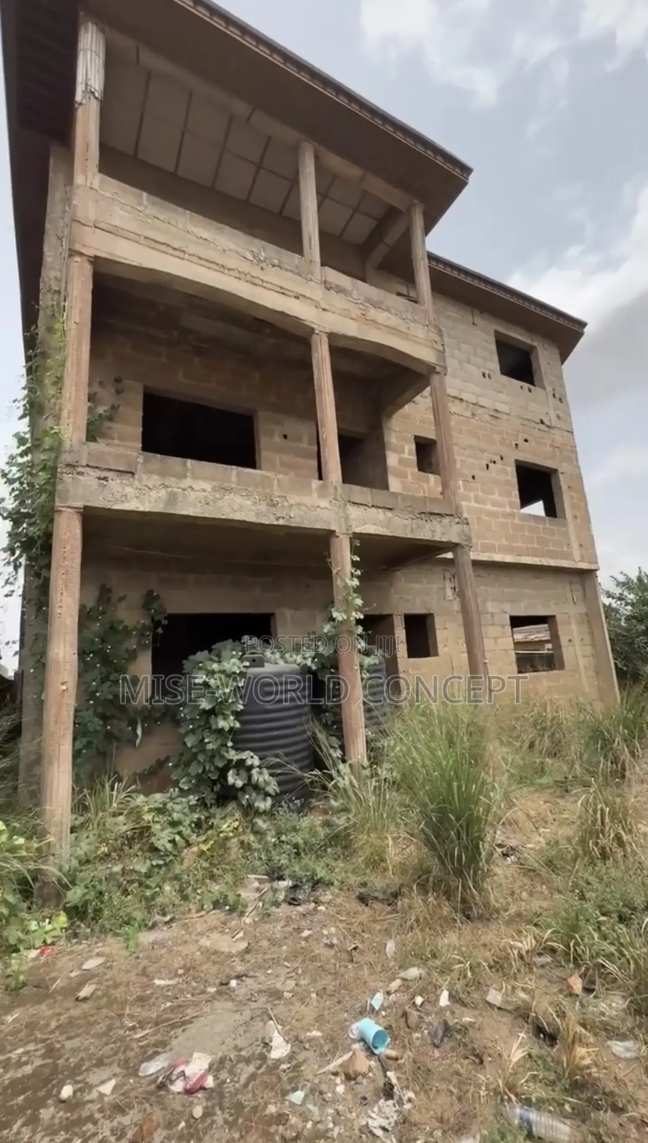 3bdrm Block of Flats in Abule Egba for sale in Abule Egba