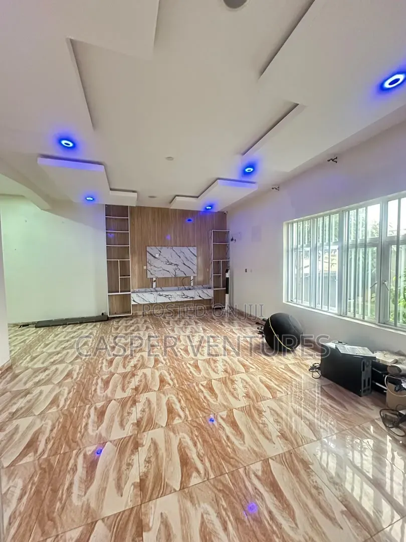 5bdrm Duplex in Royal Garden, Ado / Ajah for sale in Ado / Ajah