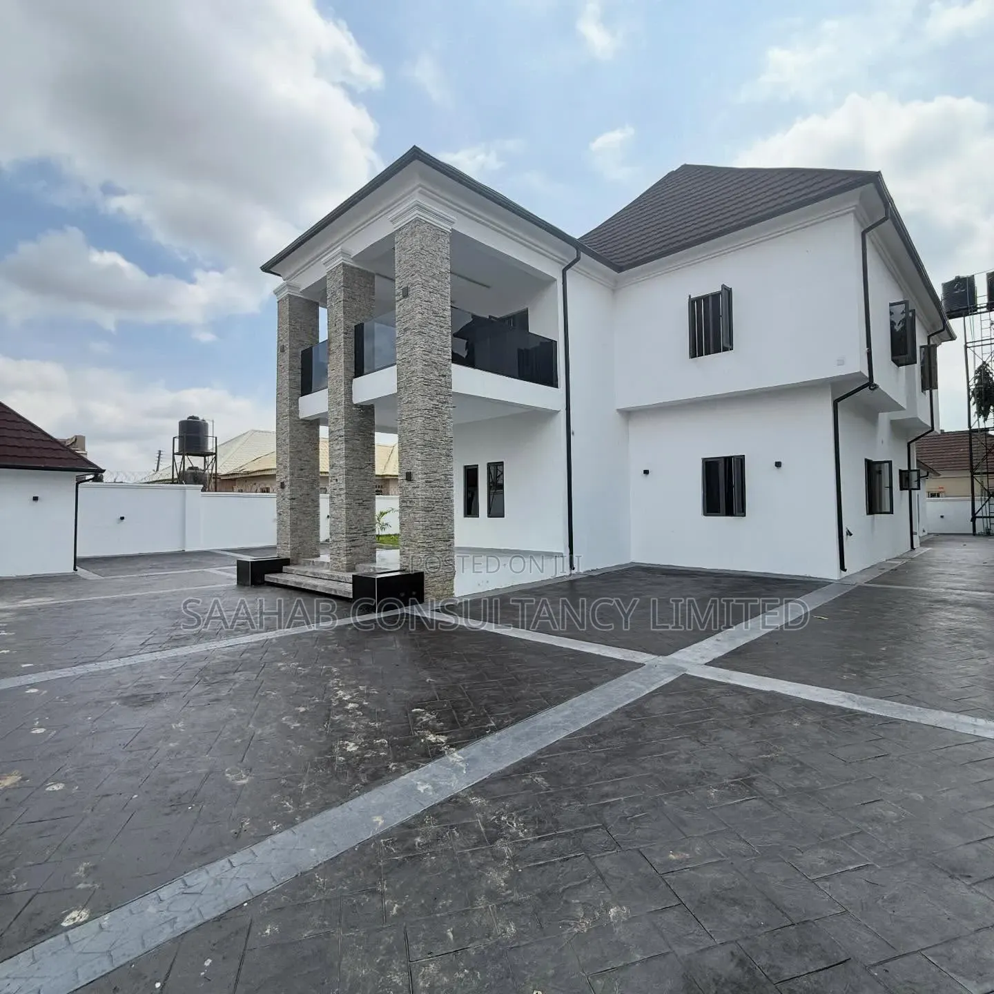 4bdrm Duplex in Basic Estate, Lokogoma for sale in Lokogoma