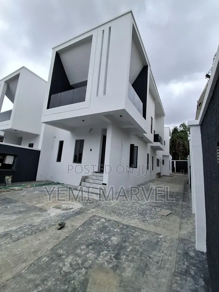 4bdrm Duplex in Dejo Oyelesi, Old for sale in Bodija