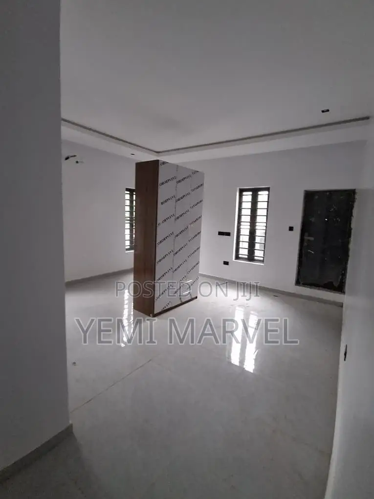 4bdrm Duplex in Dejo Oyelesi, Old for sale in Bodija