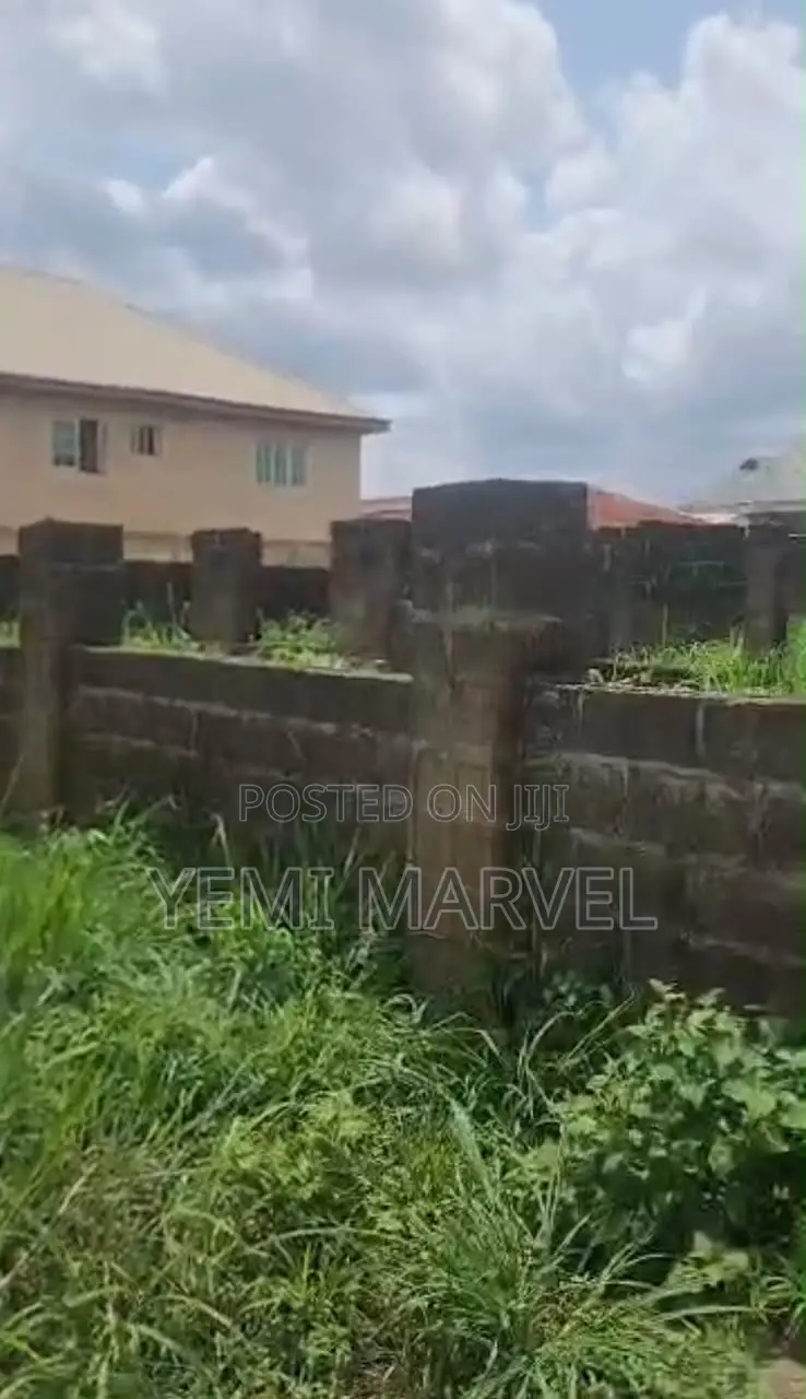 568sqm of Land With Uncompleted Twin 2 Bed at Akoto Estate, Zone B, in Akala Express