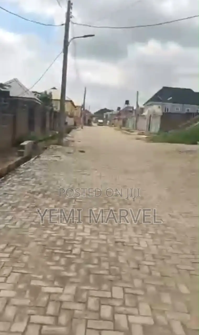 800sqm of Land With Demolishable Building at Palace Bus Stop Akala Way in Akobo