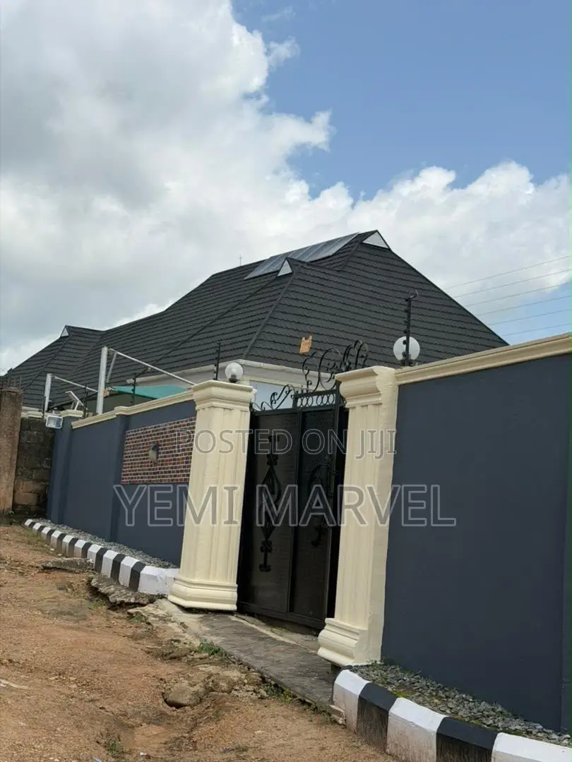 5bdrm Block of Flats in Jankata, Kuola, for sale in Akala Express