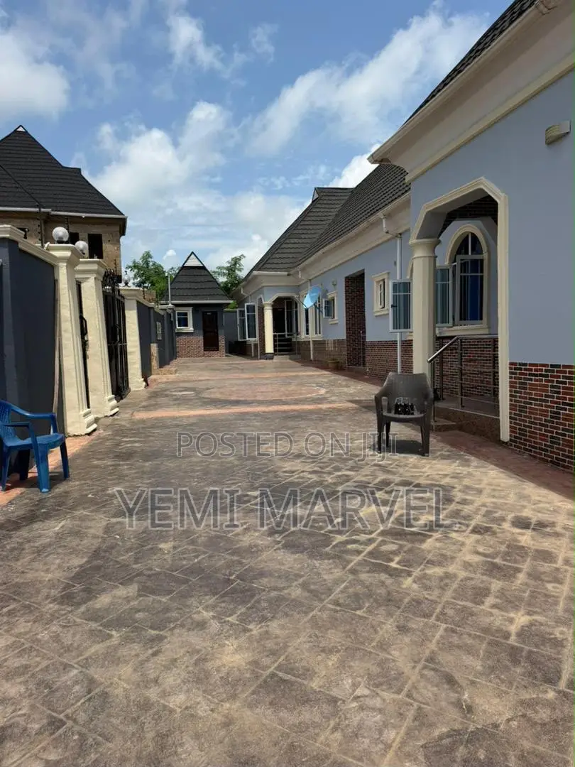 5bdrm Block of Flats in Jankata, Kuola, for sale in Akala Express