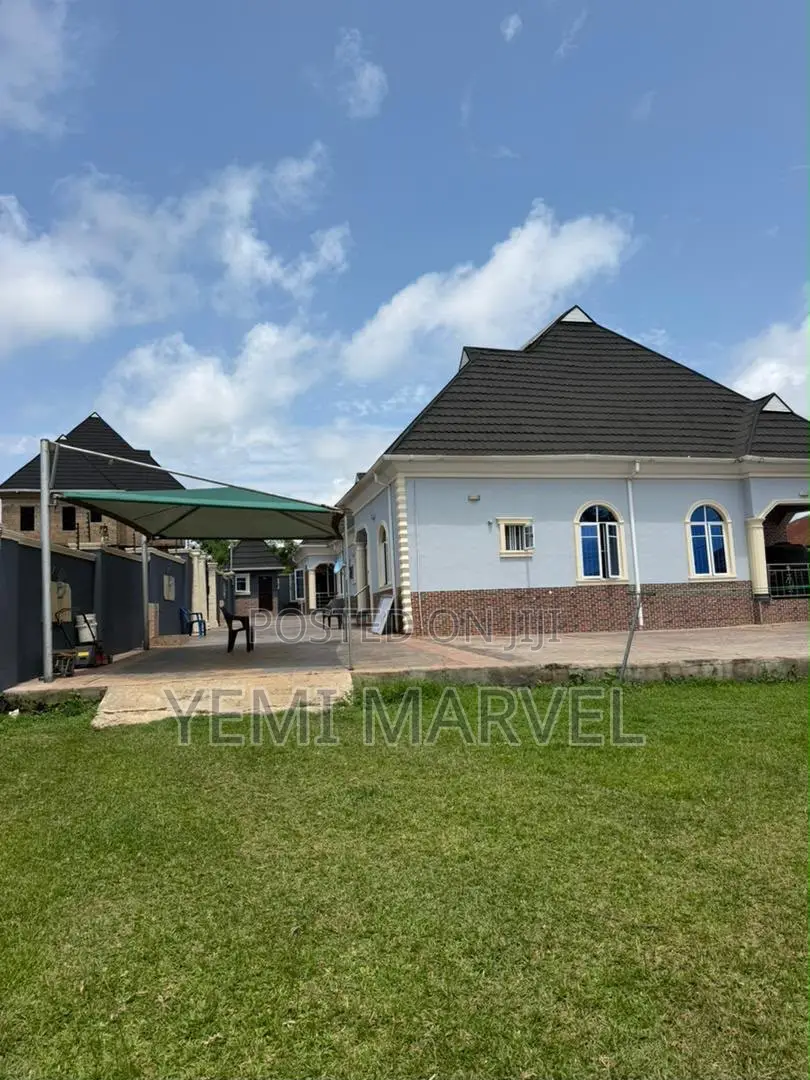 5bdrm Block of Flats in Jankata, Kuola, for sale in Akala Express