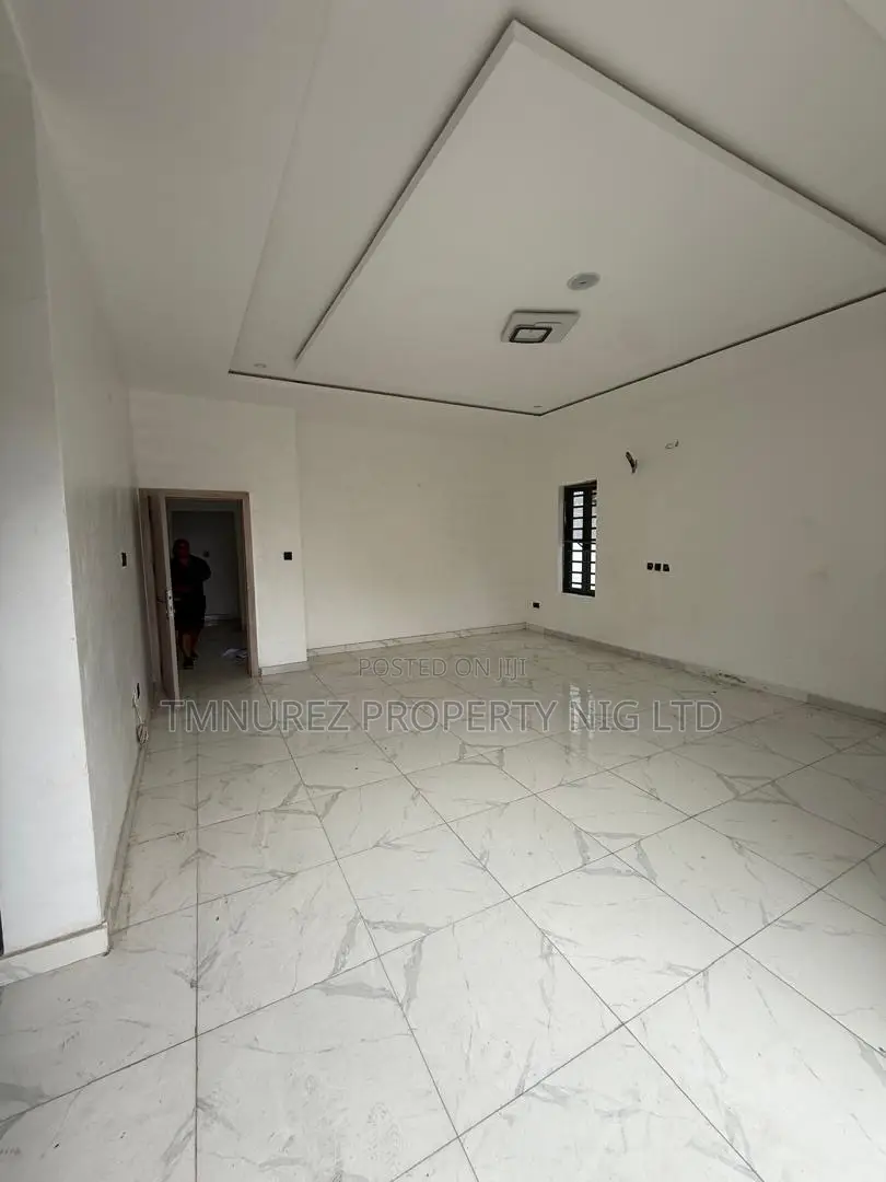 1bdrm Shared Apartment in Ologolo, Lekki for rent in Lekki