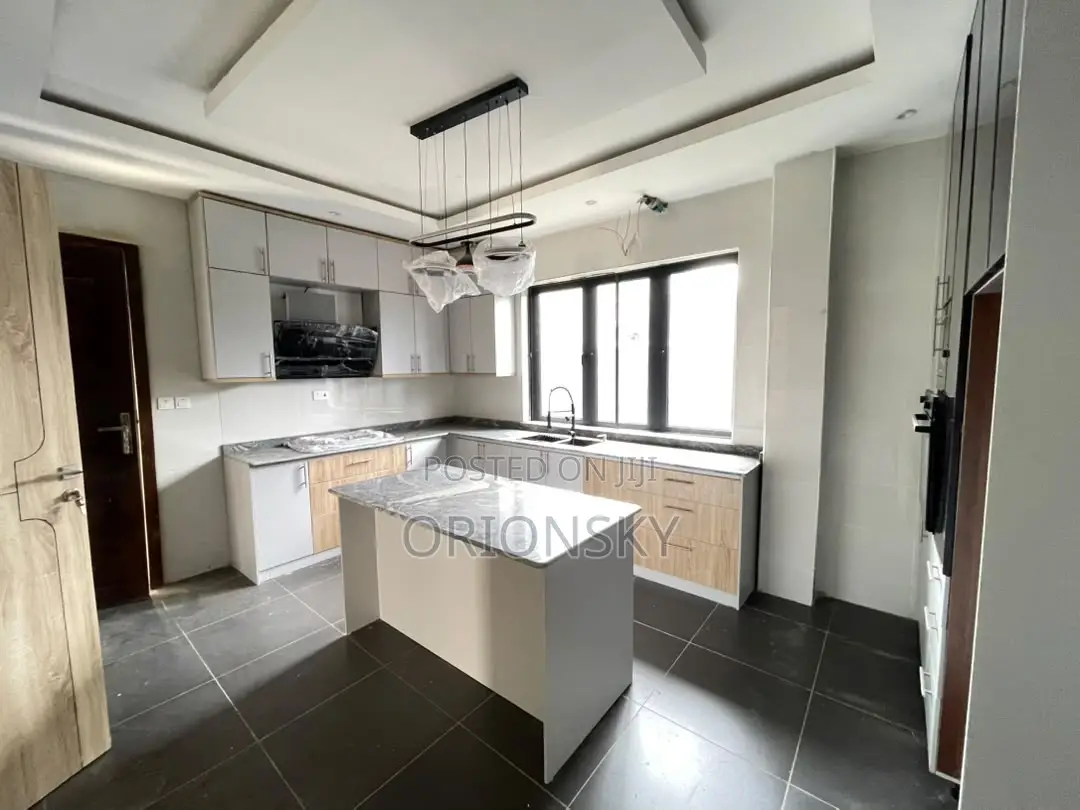 4bdrm Duplex in Ogudu GRA for sale in Ogudu GRA