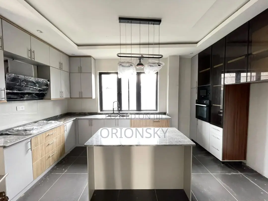 4bdrm Duplex in Ogudu GRA for sale in Ogudu GRA