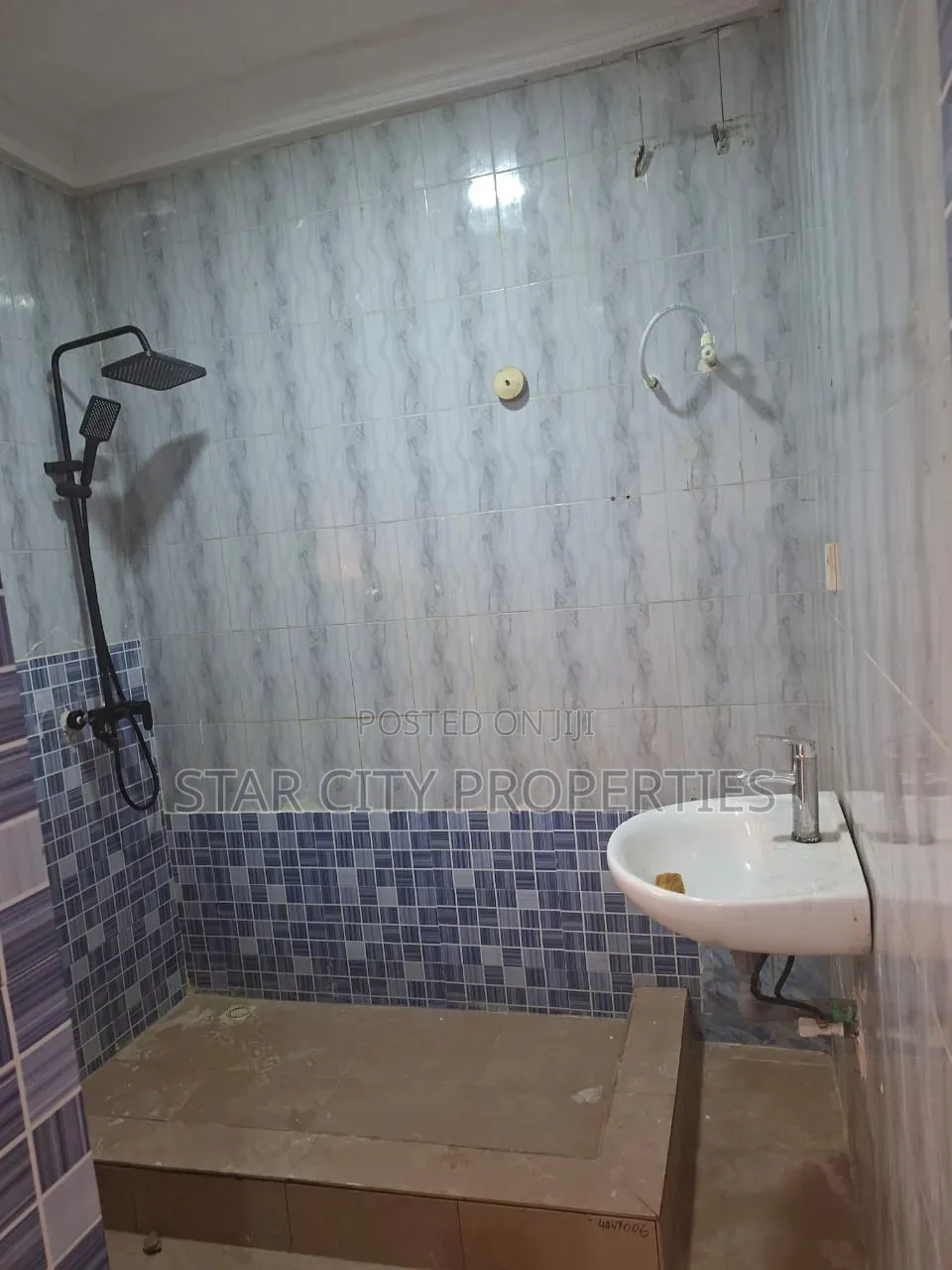3bdrm Apartment in Greenland, Mende for rent in Mende