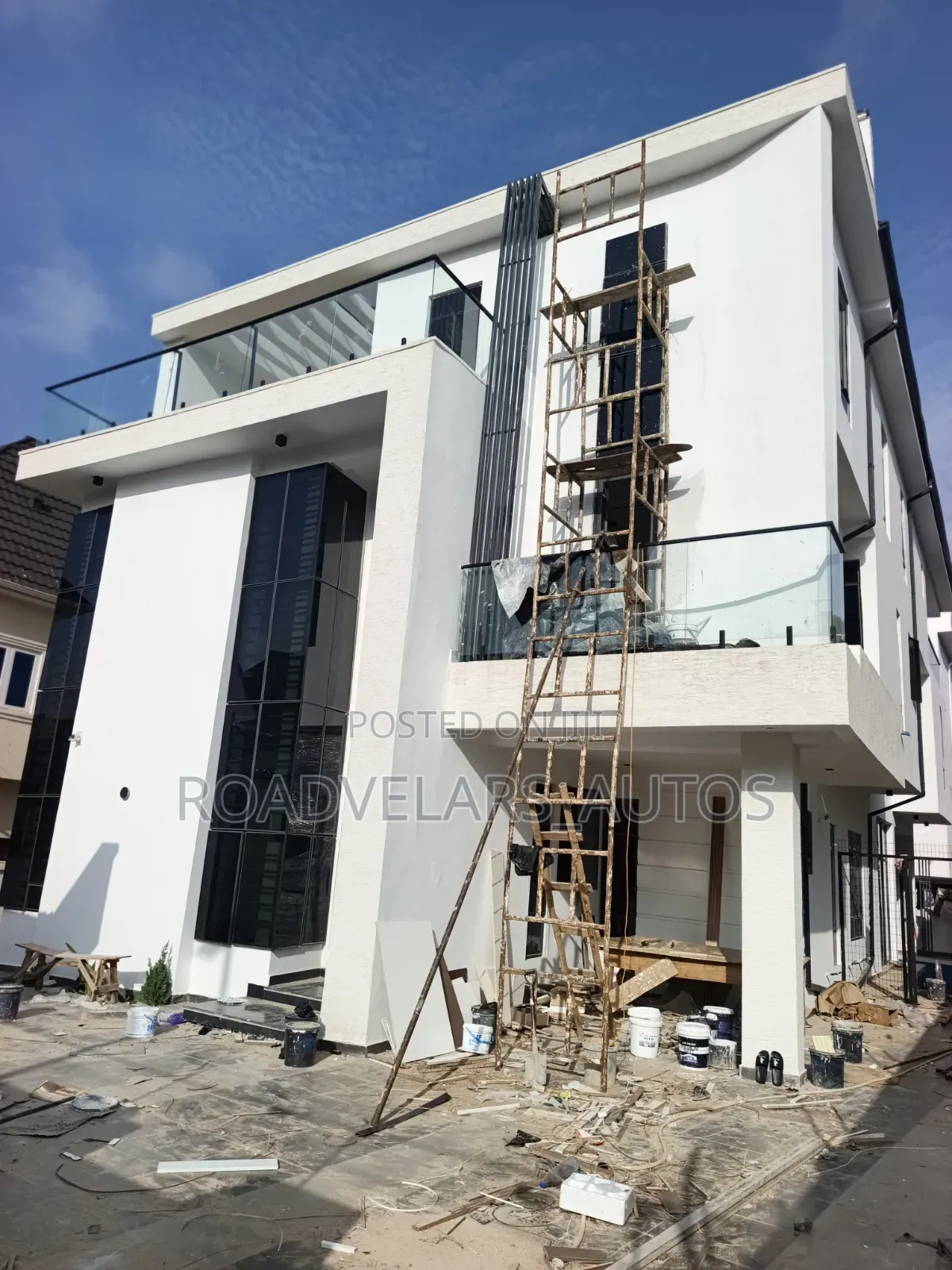 Furnished 6bdrm Duplex in Apo District for sale in Apo District