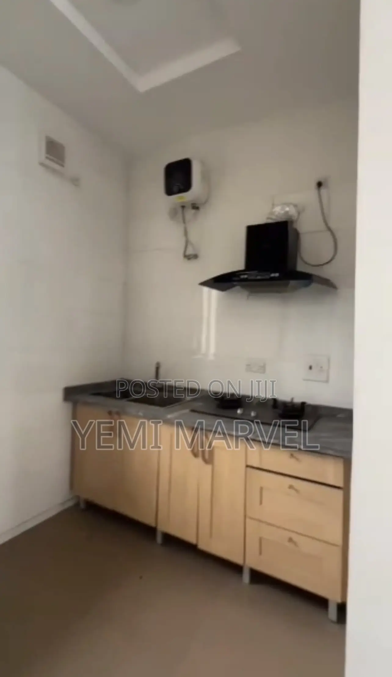 3bdrm Duplex in Moor Plantation Gra, for sale in Oluyole Estate