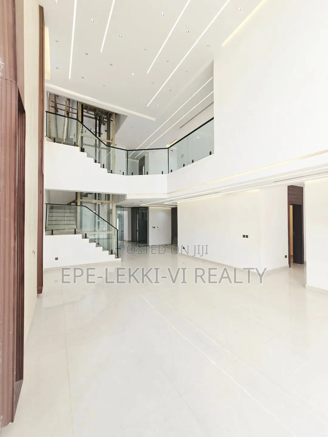 6bdrm Duplex in Lekki for sale in Lekki