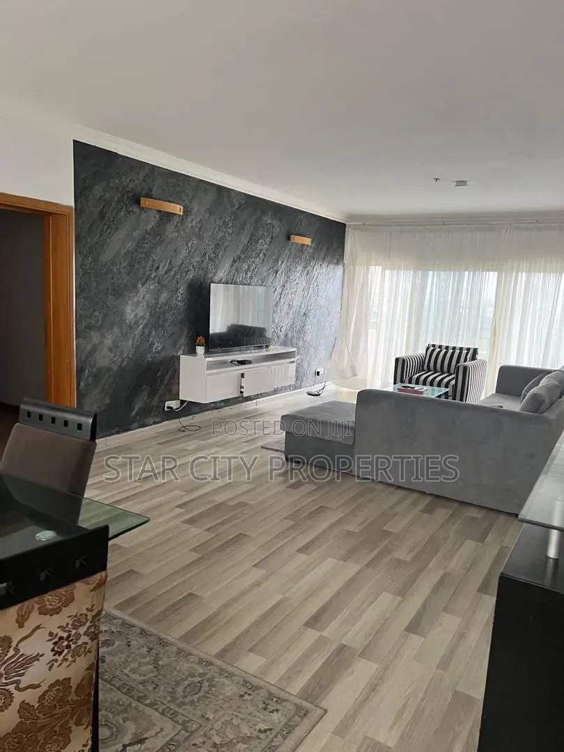 3bdrm Apartment in Club Road Ikoyi for rent in Old Ikoyi