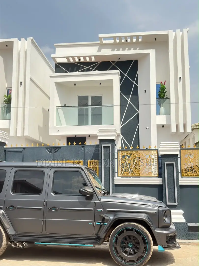 7bdrm Duplex in Amazing Grace, Abule Egba for sale in Abule Egba