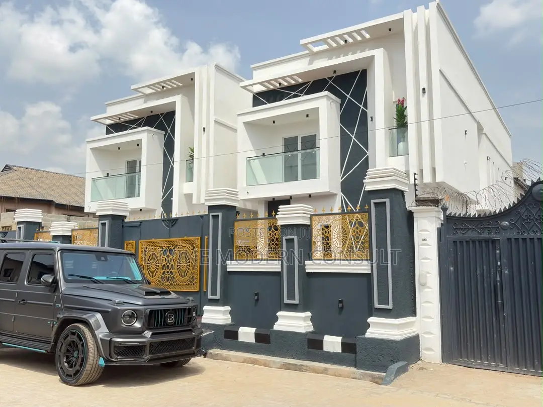 7bdrm Duplex in Amazing Grace, Abule Egba for sale in Abule Egba