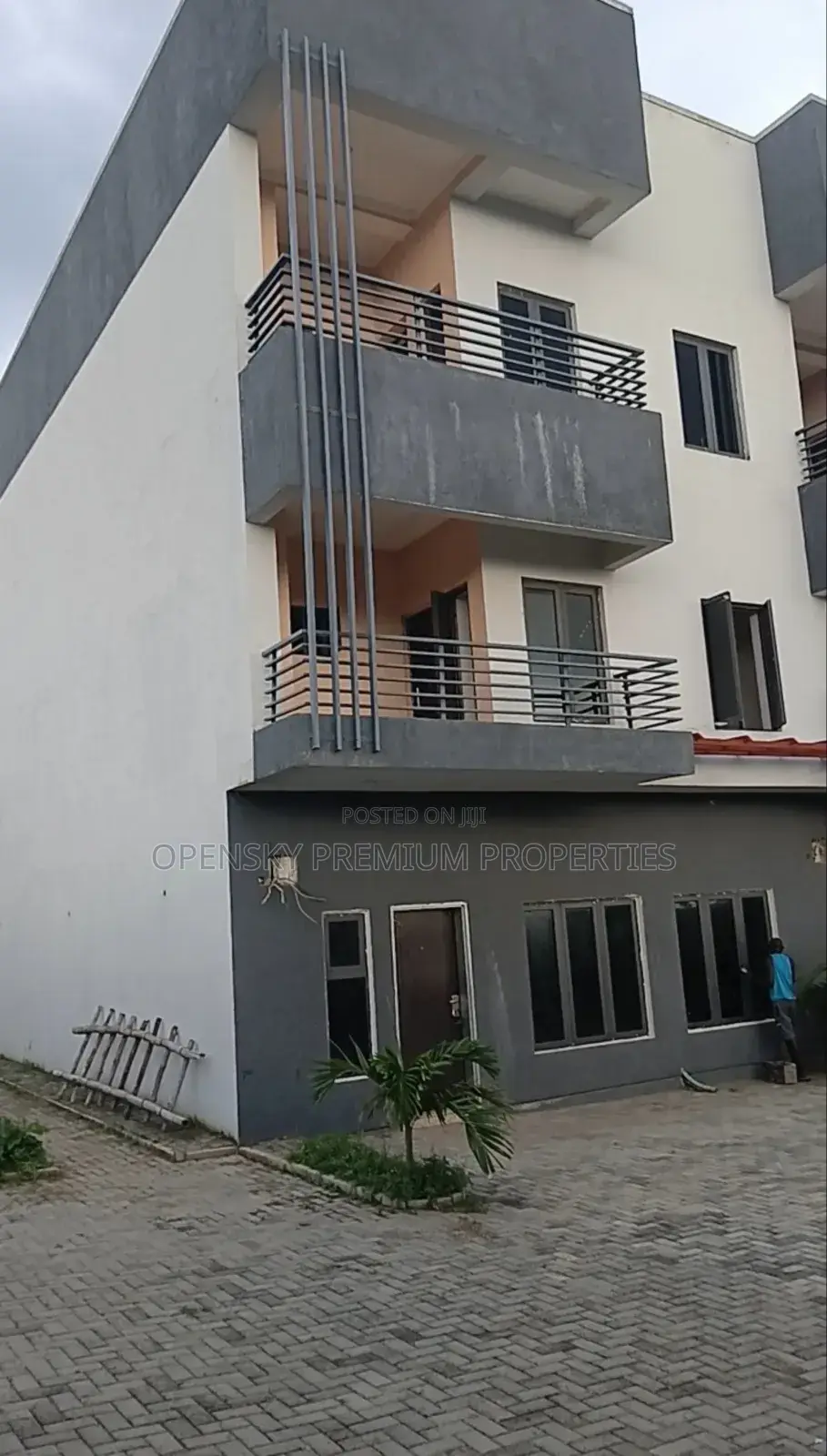 5bdrm Duplex in Guzape District for rent in Guzape District