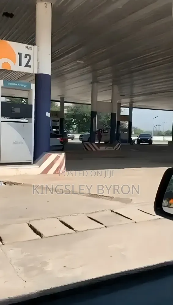 Quick Sales:1.25hectares Filling Station + Other Facilities in Abuja in Sabon Lugbe