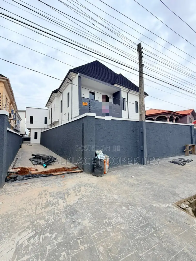 4bdrm Duplex in GRA Phase 1 for sale in GRA Phase 1