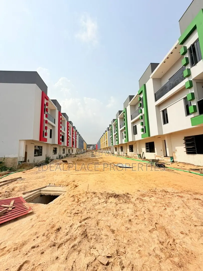 4bdrm Townhouse/Terrace in Ogudu GRA for sale in Ogudu GRA