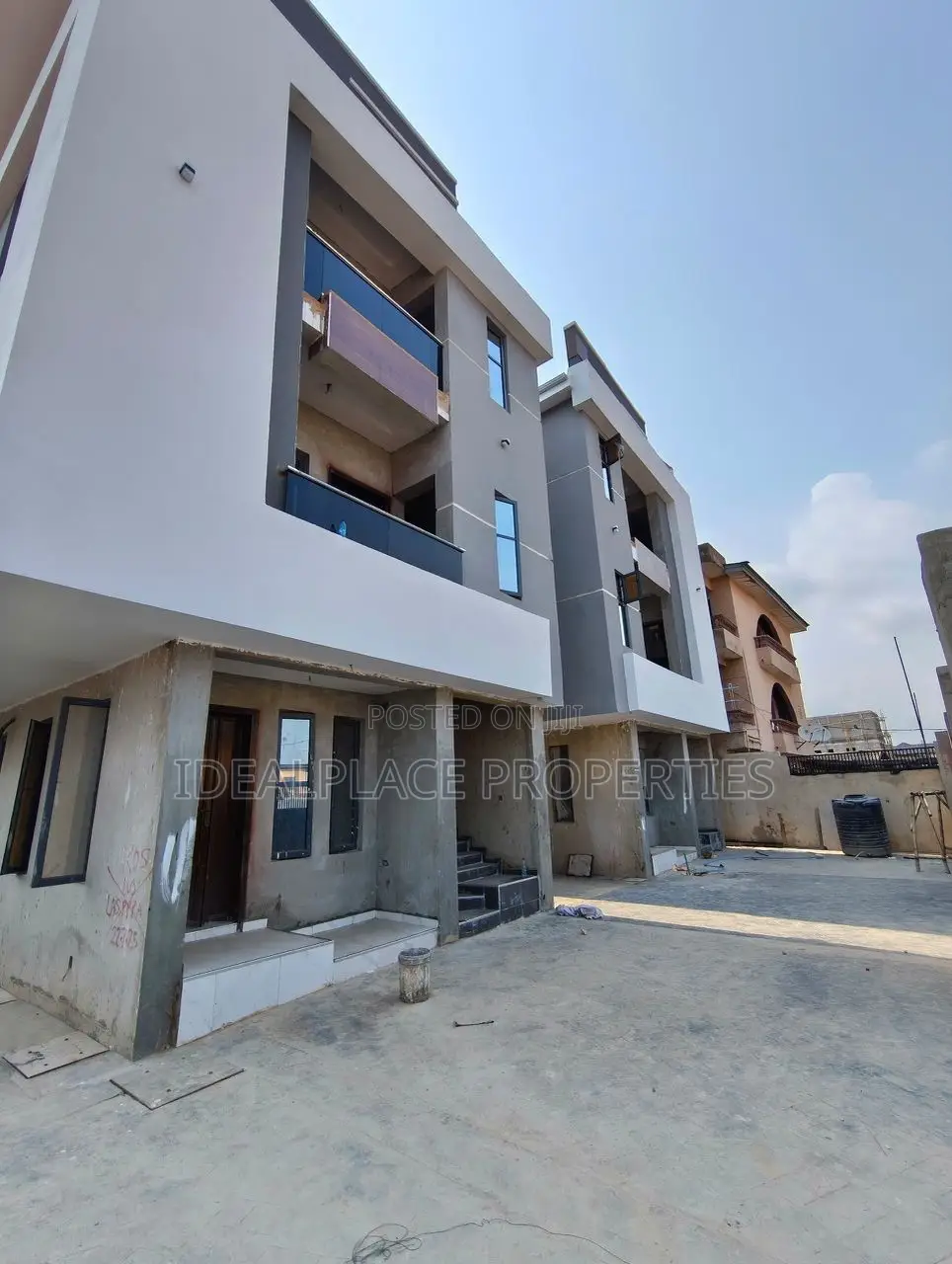 2bdrm Apartment in Soluyi for sale in Soluyi