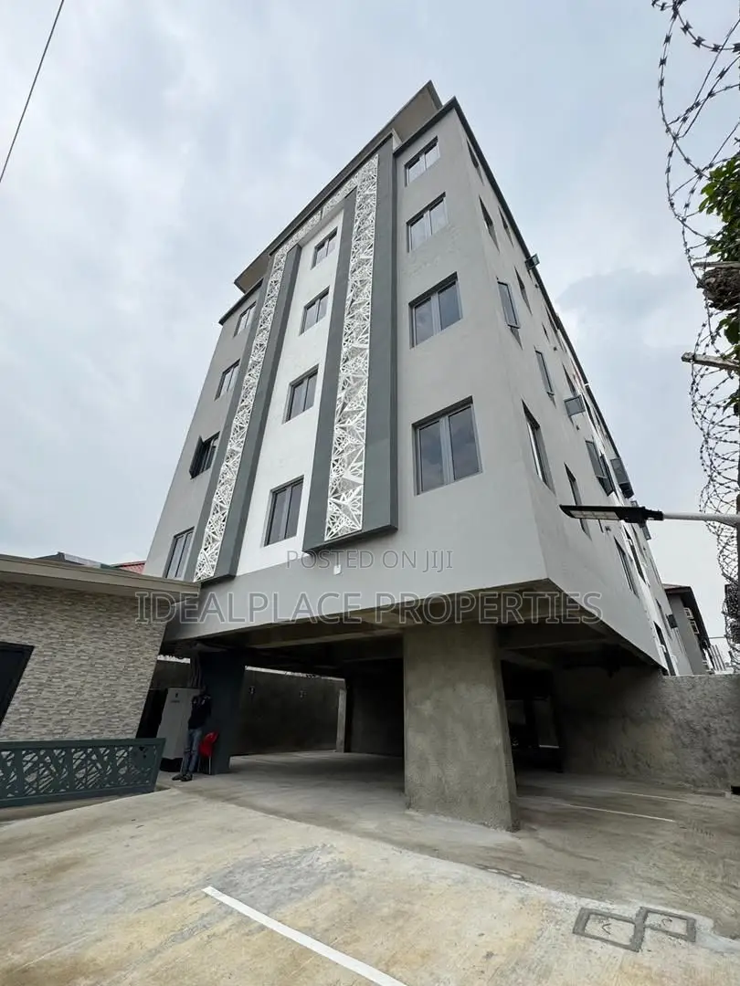 3bdrm Apartment in Alagomeji for sale in Alagomeji