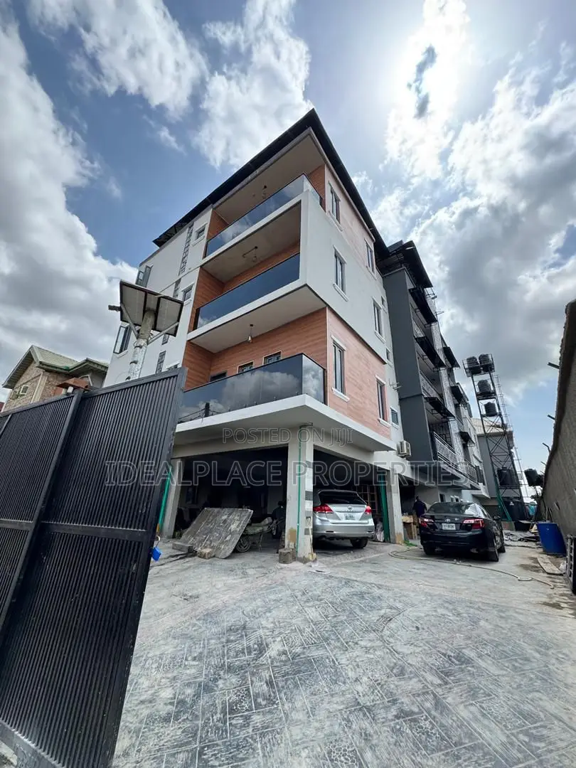 3bdrm Apartment in Akoka for sale in Akoka