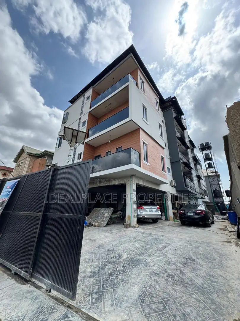 3bdrm Apartment in Akoka for sale in Akoka