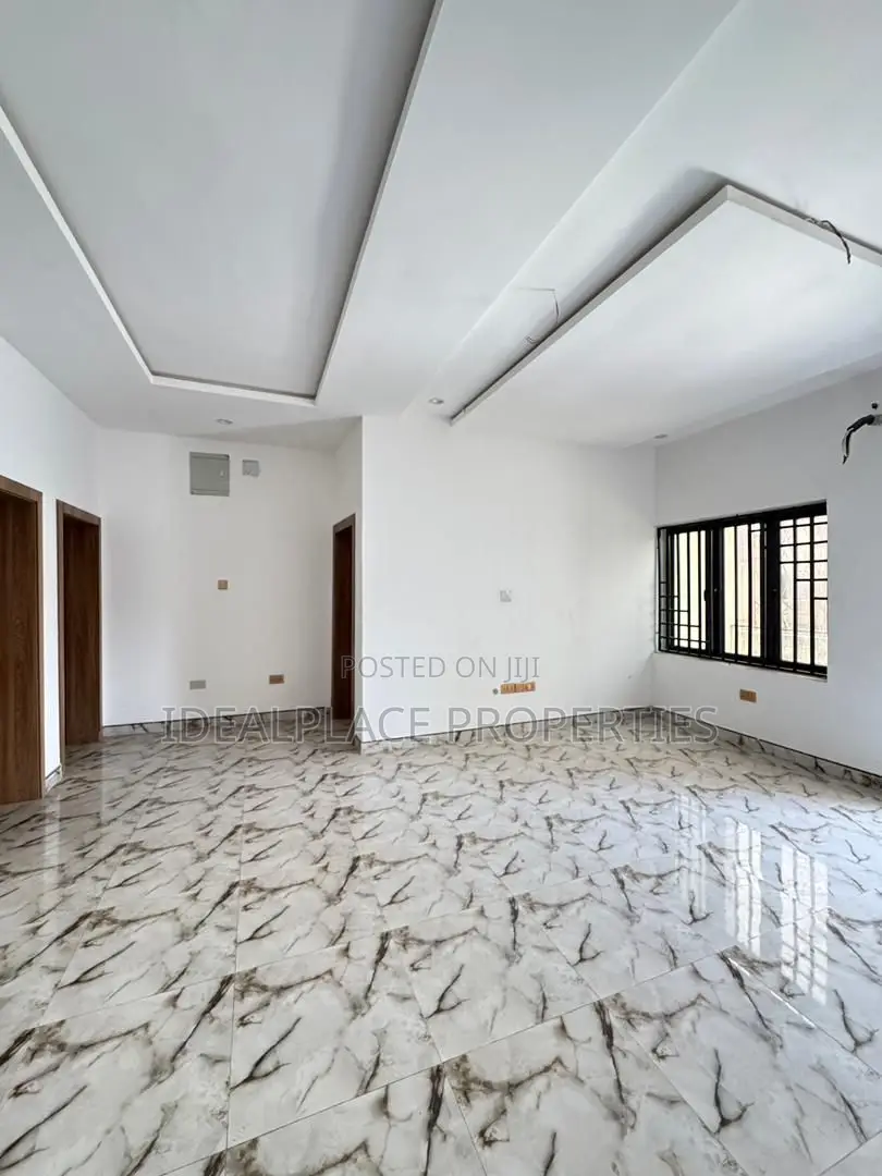 3bdrm Apartment in Akoka for sale in Akoka
